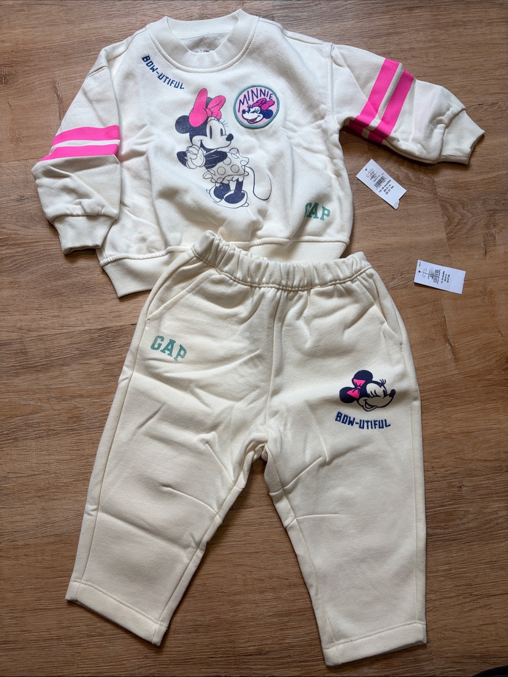 NWT GAP Cream Minnie Mouse Sweatshirt & Joggers Track Suit